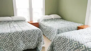 RARE FIND! Guest House in downtown Village of Put-in-Bay! - Image 4
