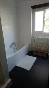 Møbleret turisthus 170 m2, klassificeret 4 *, i et roligt flodudsigt - Image 3