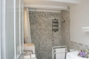 Typical Portuguese house between sea and mountains, ideal for hikers and surfers - Image 5