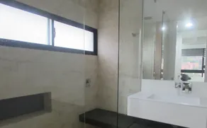 Spectacular condo floor 20 - Image 4