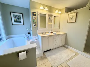Mountain-view House ~ Mins To Middlebury, Flex Cancellation Policy - Image 2