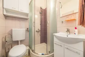 Family-friendly apartments with swimming pool Baska, Krk - 19432 - Image 2