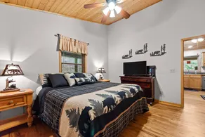 Indian Cave | Hot Tub Retreat with River Access | Close to Grayson Highlands - Image 4