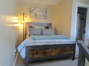 Traveling Professionals 30+ Day Rental Historic  Walkable Loft Downtown Denver - Image 3