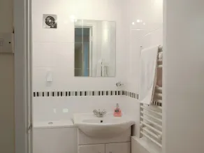 3 bedroom accommodation in Frostenden, near Beccles - Image 3
