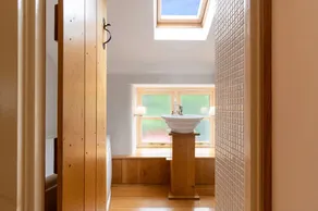 The Cottage - Image 4