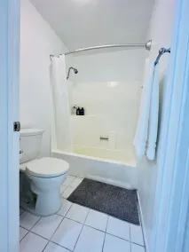 Ocean view escape in Surf City with 2x Parking Spots - Image 3