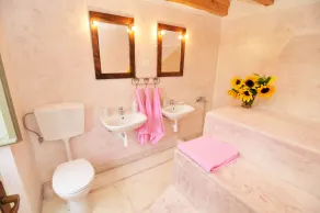 Secluded wonderful Villa, 50m2 pool, perfect for families and large groups - Image 3