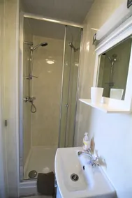 Apartment 5 - Executive, Balcony, Garden view - Image 3
