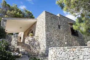 VILLA DE VACANCES SUR LA MER AVEC UN JARDIN DE 3000 M² - Image 5