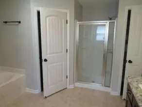 Cheerful 4 Bedroom with indoor fireplce, Fence in yard, Screen in back deck,  - Image 4