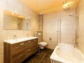Chalet, wifi, 50m from ski slopes, sauna, balcony, fireplace or stove, parking, tv, ski locker - Image 4