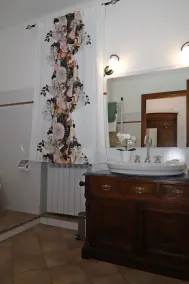 Dory's apartment - Image 3