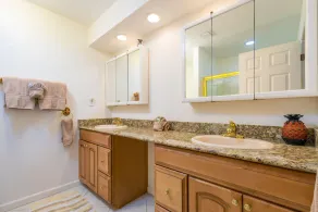 FALL SALE ALMOST SOLD OUT 47' DOCK, PRIVATE POOL, CABANA BEACH CLUB 4 MIN WALK - Image 3