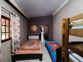 Pequeña casa familiar en alquiler en Artur Nogueira / Holambra cond. Cerrado - Image 3