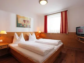 Resort Bressanone - cottage with 2 bedrooms, bathroom, toilet - Image 3