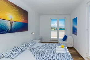 Villa de luxe avec piscine, située au premier rang de la mer - Image 5