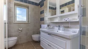 Villa Lux. Ema con piscina riscaldata immersa nella vegetazione mediterranea - Image 2