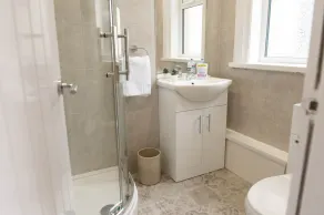 HIGHCLIFFE PEBBLE SUITE - 1 BED APT - BEACH FRONT CLEVELEYS - Image 3