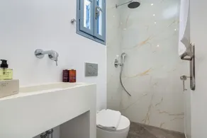Aitheras Luxury Suites - Image 4