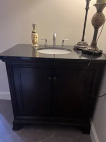 Private 2BR Renovated Guest Suite in Historic Home with Kitchen - Image 2