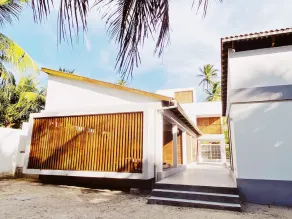 Stunning Modern Tropical Beach Villa with Private Pool - Image 4