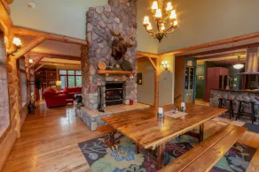 Tettegouche Lodge 8BR-6.5Bath & 32 acres of outdoors relaxation ON Baptism River - Image 2