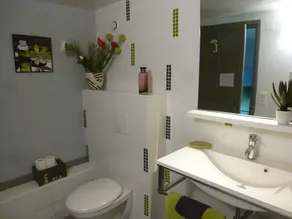 frodige grønne områder, moderne t3, pool, fantastisk udsigt, privat parkeringsplads have. - Image 5