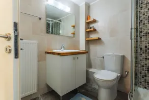 Upscale Modern Escape in the Historic Center - Image 3