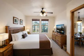 Foxpoint condo - Image 4