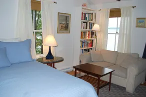 Moonpath Cottage at Kibbe Point–the ultimate romantic escape - Image 2