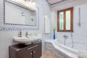 VILLA EN DEIA AVEC VUES PANORAMIQUES DANS UN ENVIRONNEMENT IDILIQUE - Image 2
