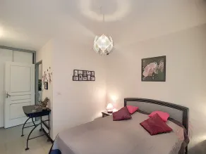Beautiful AC 1BR Apartment 400m from Center, WiFi, Pets Allowed - Image 5