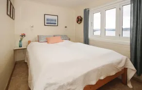 1 Bedroom Beach Front Home In Valen - Image 3