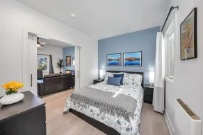 Stay in the heart of Greenwood Lake minutes away from the lake  - Image 4