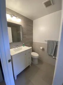Neu auf dem Markt! 4-Bett-Strandhaus, beheizter Pool, 5 Minuten zum Strand, in der Nähe zum Zug! - Image 4