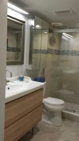 Lyx High End New Reno, gratis cyklar, gratis Wi-Fi pool, bubbelpool, gym, tennis - Image 3