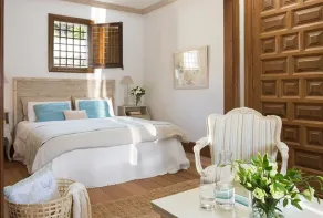 HOUSE WITH SEA VIEWS PERFECT FOR FAMILIES - Image 4