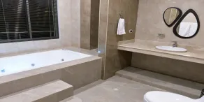 BEAUTIFUL HOUSE WITH PRIVATE POOL - Image 2
