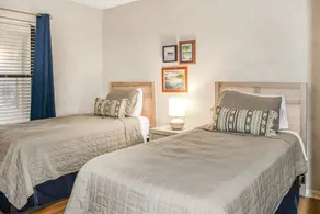 Family-Friendly Beachside Stay: Ground-Floor Patio Walk-Out, Heated Pool & Spa-like Hot Tub 🌴 - Image 5