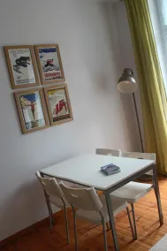 Cosy alpine apartment in Pyrenees town - Image 3