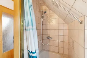 Apartment 'Ferienwohnung Susi' with Mountain View, Balcony and Wi-Fi - Image 4