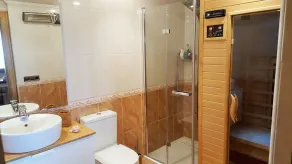 Villa med spektakulær udsigt 350 meter fra Rodiles strand med jacuzzi - Image 2