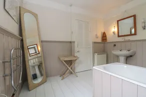 LOOKOUT, family friendly, with a garden in Mousehole - Image 3
