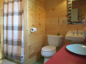 Ny! Chalet Style Cottage i hjertet af FingerLakes - Image 3