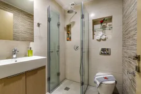 City Breeze Apartment - Image 4