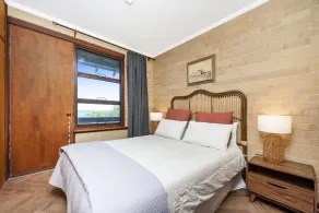 Ocean Close - Spacious Beach House - Image 3