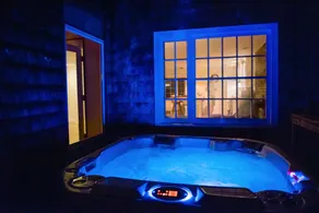 Familienfreundliche Retreat in der Nähe der Stadt mit beheiztem Pool und Whirlpool auf 3 Hektar - Image 4