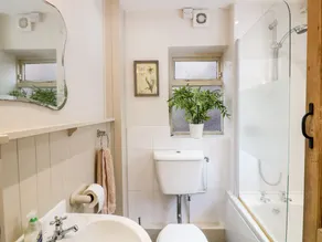 CHURCH HOUSE, family friendly, with a garden in Wirksworth - Image 2