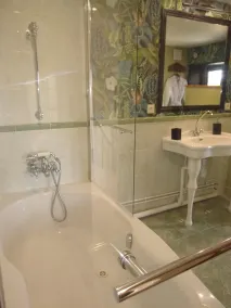 Matrimoniale-Classica-Bagno privato con vasca-Vista parco-Chambre doubleGeorg... - Image 5